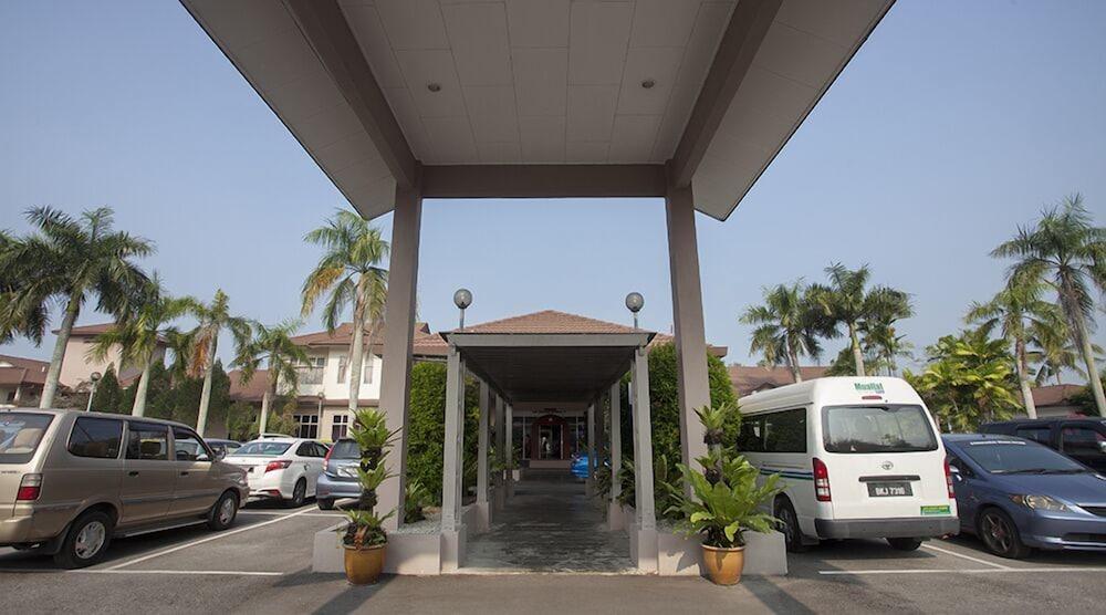 Hotel Seri Malaysia Bagan Lalang Sepang Exterior foto